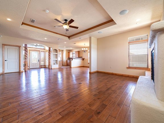 4th image of 2300 Flagstone Dr