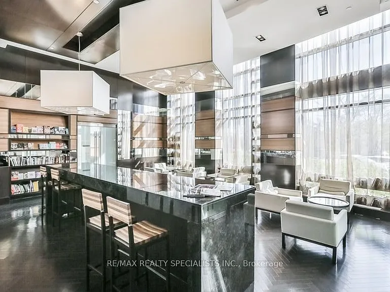 215 Sherway Gardens Rd #1607 — Photo 37