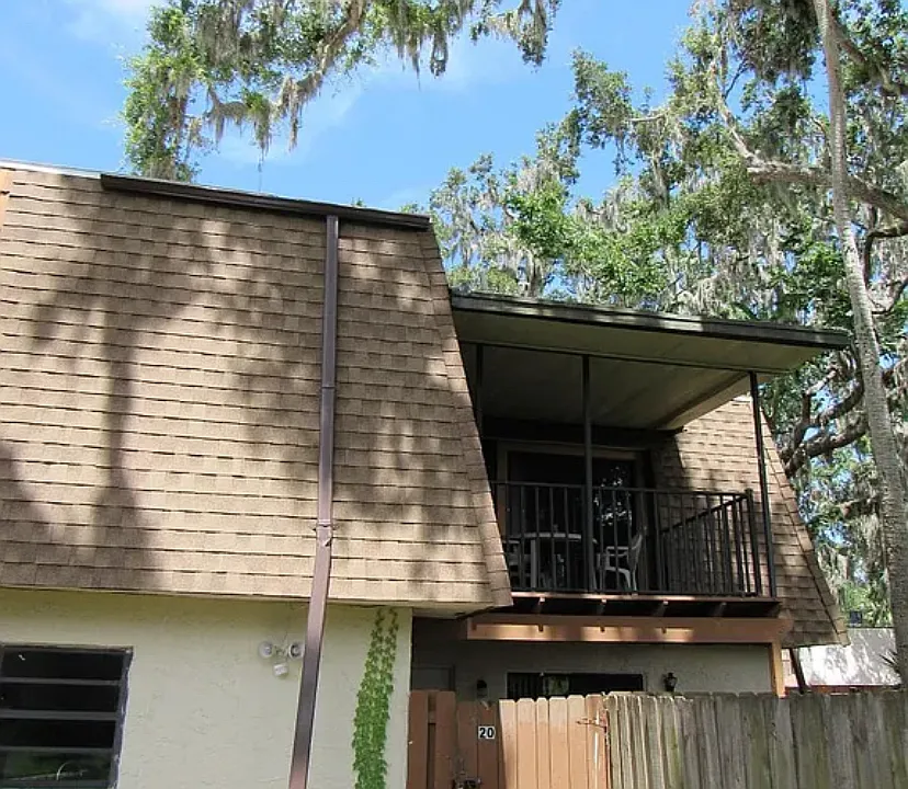 2 Springwood Sq