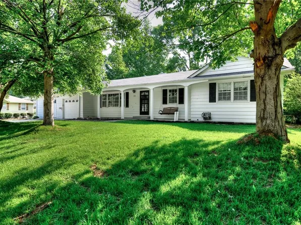 56 Maple Dr, Platte City, MO 64079