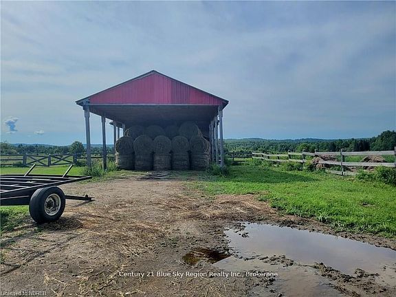 5th image of 564 Adams Rd