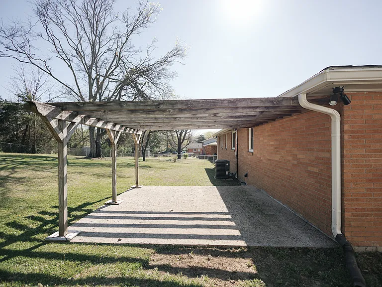 3114 Richmond Hill Dr — Photo 38