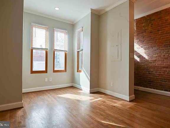 4th image of 1318 Florida Ave NE