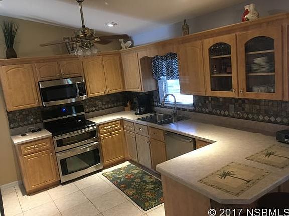 4th image of 2529 Royal Palm Dr