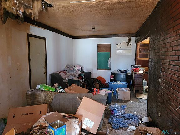 4th image of 310 Martinez St