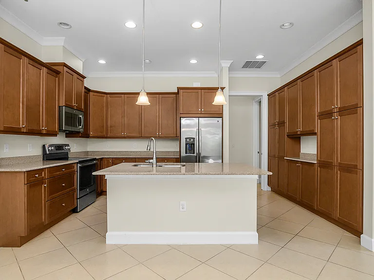 7162 Dominica Dr — Photo 14