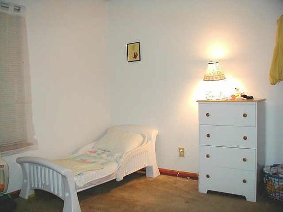 4th image of 2708 N Singletree Dr