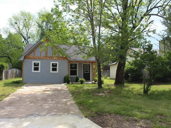 2206 S Hartford Cv, Russellville, AR 72802