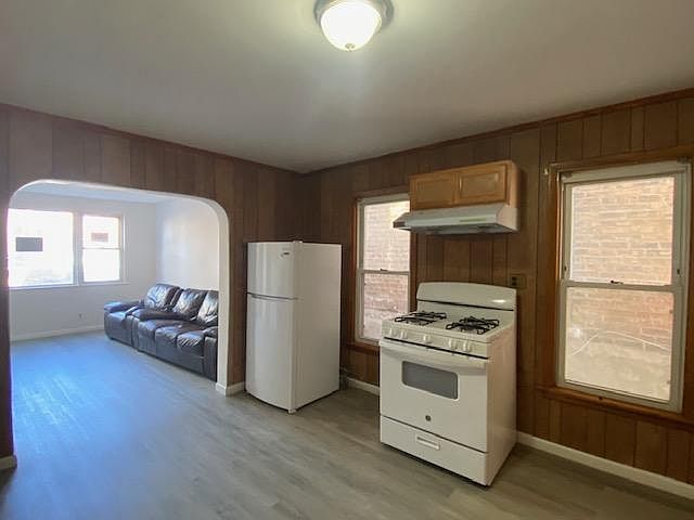 1st image of 2938 S Parnell Ave #1F