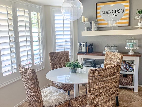 Breakfast Nook