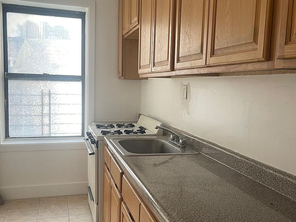 1st image of 686 E 234th St APT A4