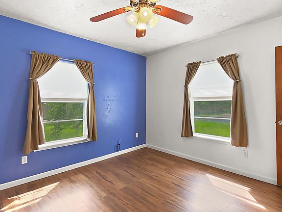 5th image of 305 Montclair Ave