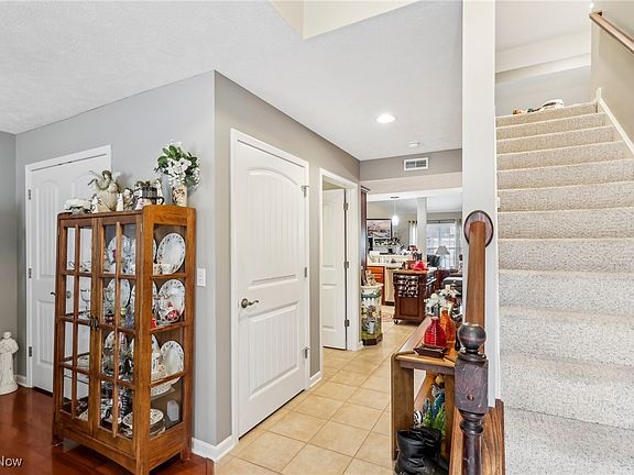 5th image of 6521 Bayside Dr