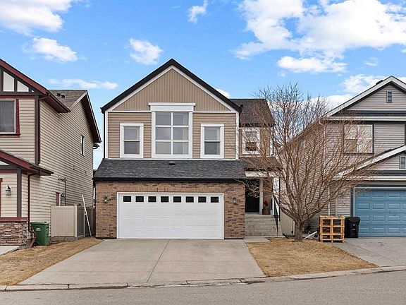 3rd image of 137 SW Copperleaf Bay SE