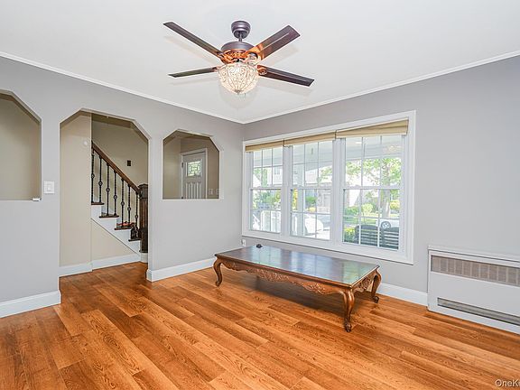 5th image of 106 Lander Avenue