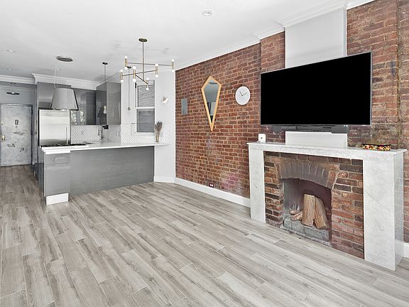 2nd image of 92 Horatio St APT 3S