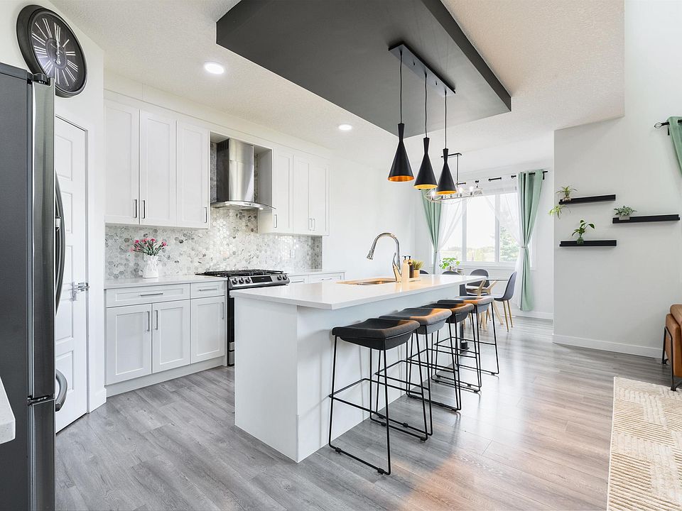 1st image of 1032 Berg Pl