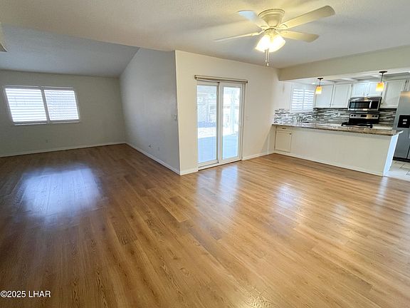 2nd image of 130 Aspen Dr