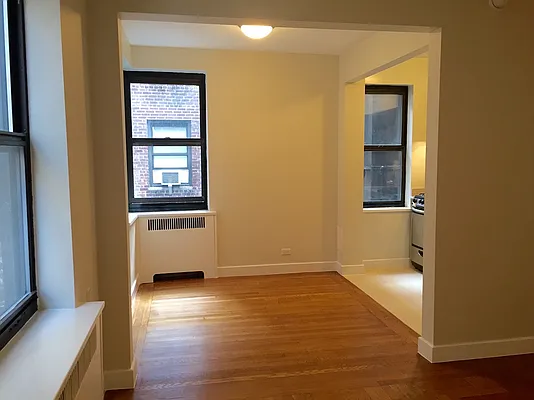 Rented by Stonehenge NYC LLC | media 22