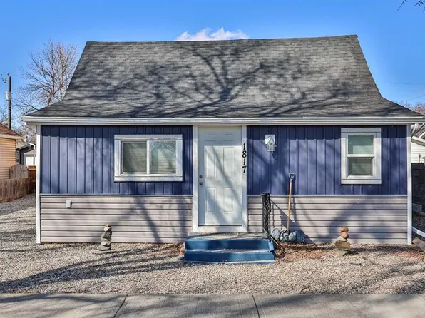 1817 1a Ave N, Lethbridge, AB T1H 0A9