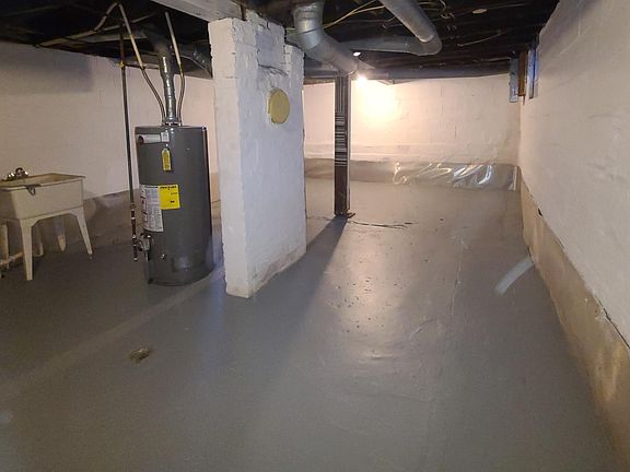 5th image of 6223 W River Rd S