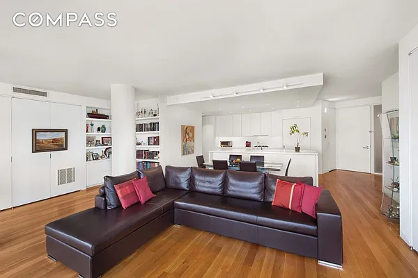 Sold by Compass | media 19