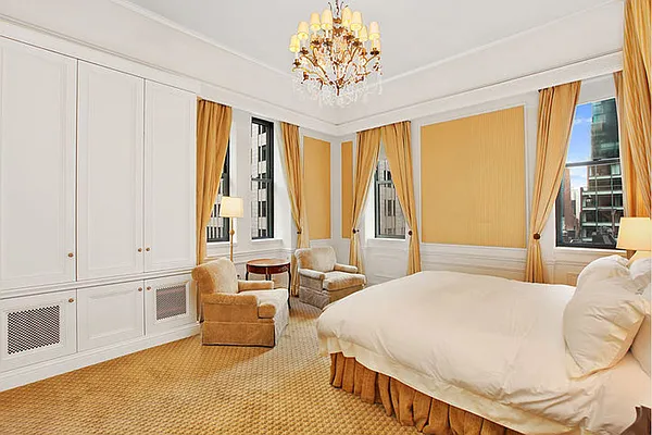 Sold by Stribling | media 8