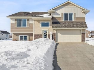 417 Terning Way, Howard Lake, MN 55349