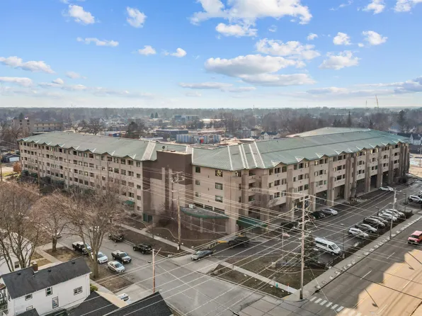 400 Richmond St Unit 302, Appleton, WI 54911