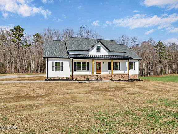 3rd image of 403 Peach Ln Lot 1