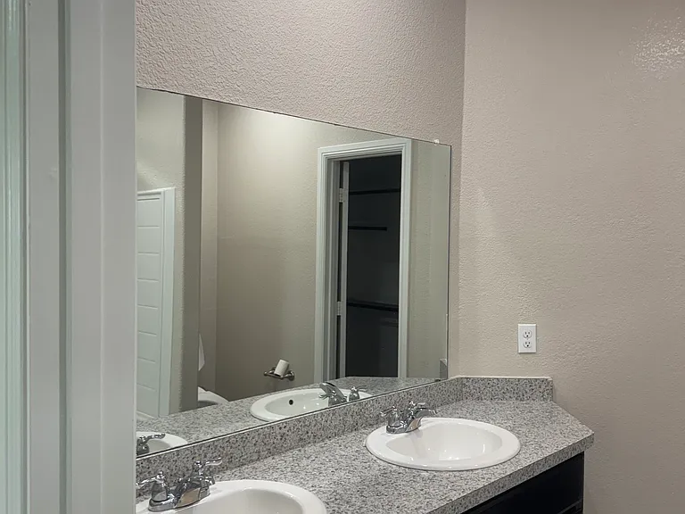 9236 Castorian Dr — Photo 15