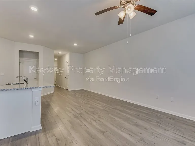 930 Quaint Parish Cir — Photo 9