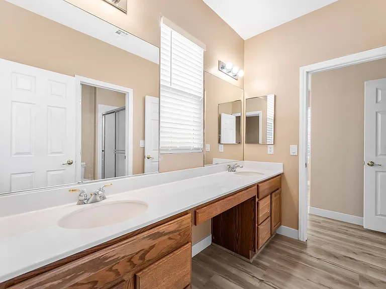 9721 Sienna Valley Ave — Photo 35