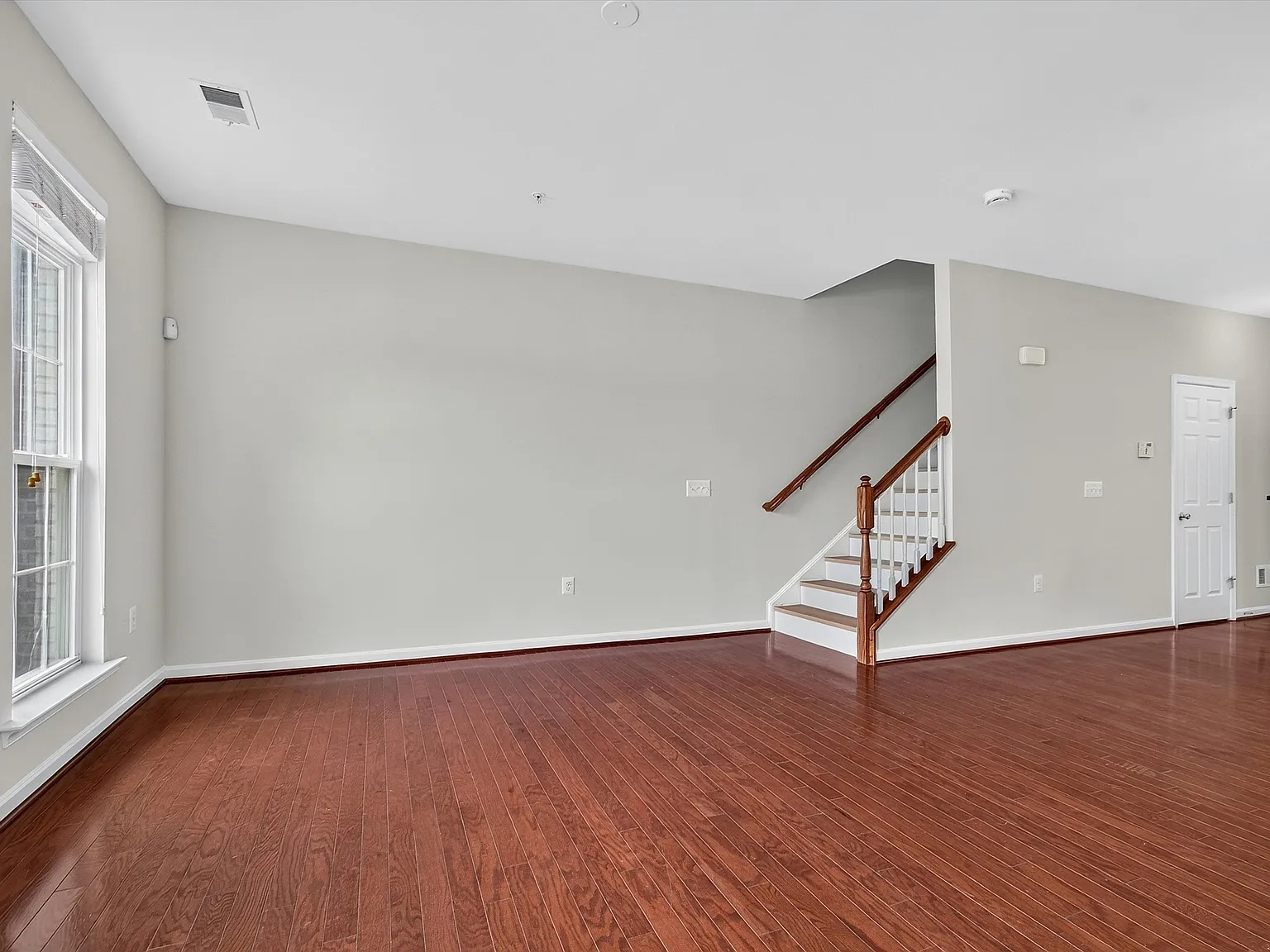 3 bed, 2.5 bath, 1602 sqft, $2,795 — Photo 4