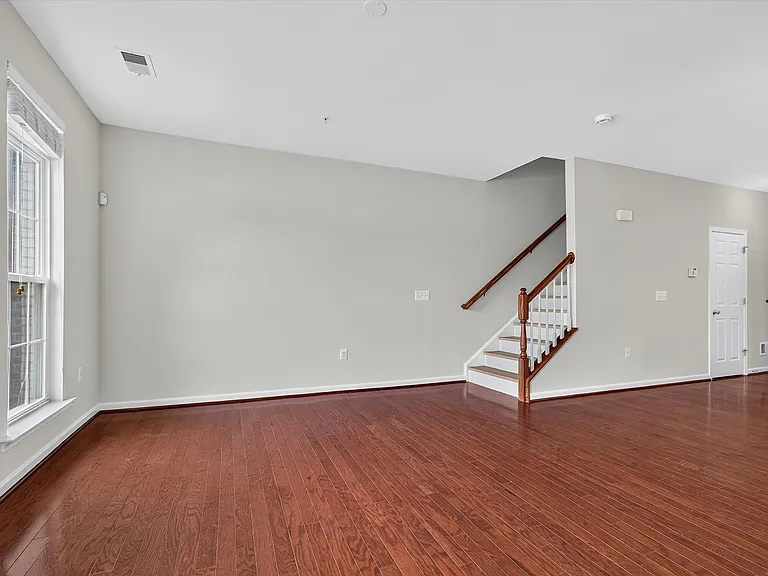 43845 Centergate Dr — Photo 4