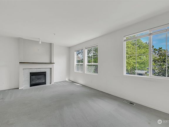 3rd image of 5205 237th Terrace SE #15-4