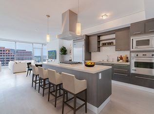 15 Macarthur Pl #2228927, Santa Ana, CA 92707