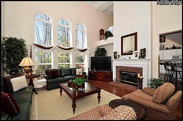 5th image of 614 Magnolia Ln