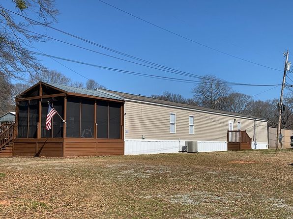 86 Powells Cir, Pell City, AL 35128