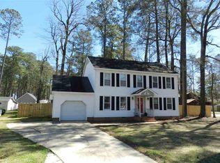 1205 S Crescent Dr, Smithfield, NC 27577