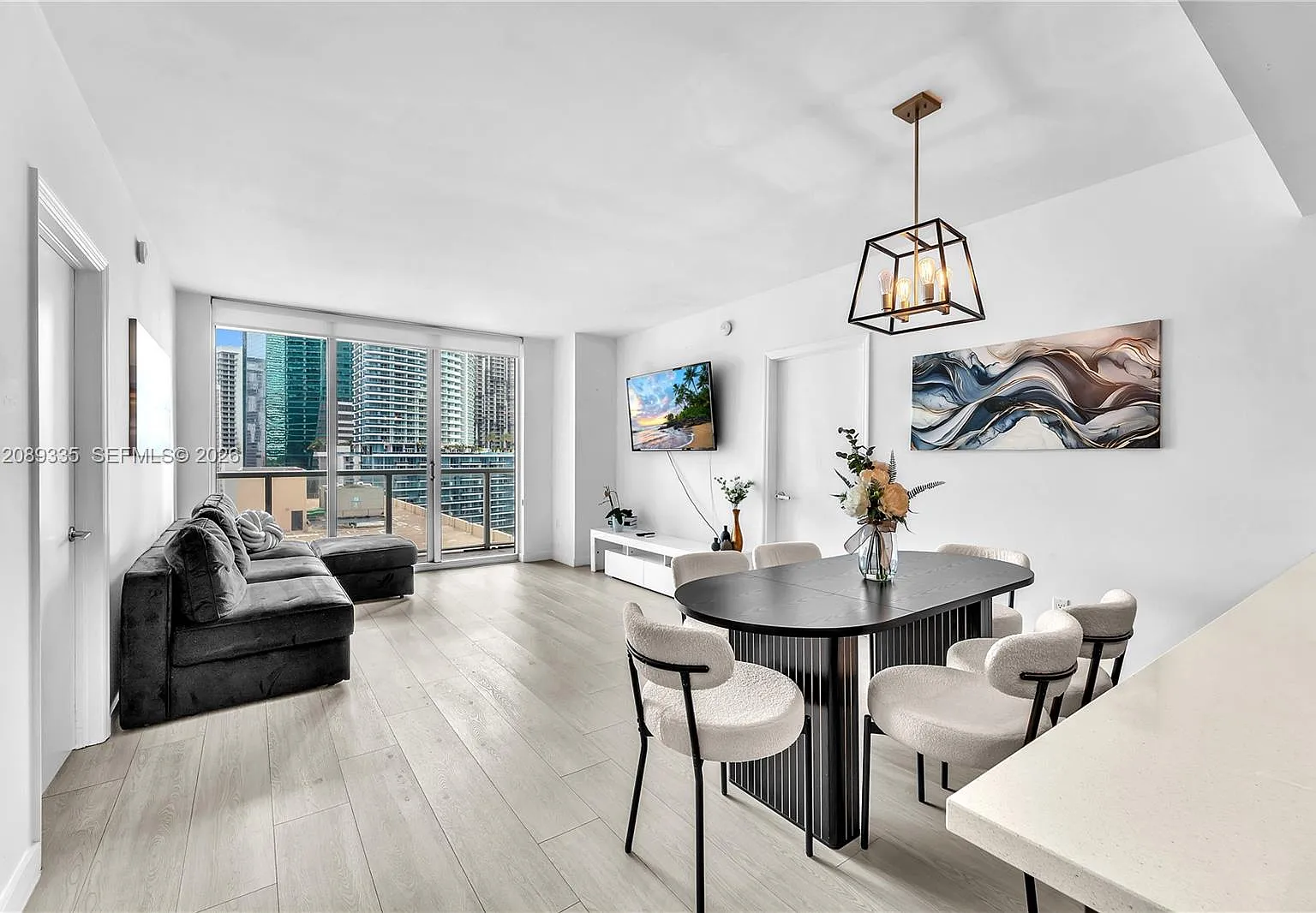 500 Brickell East Condo — Photo 1