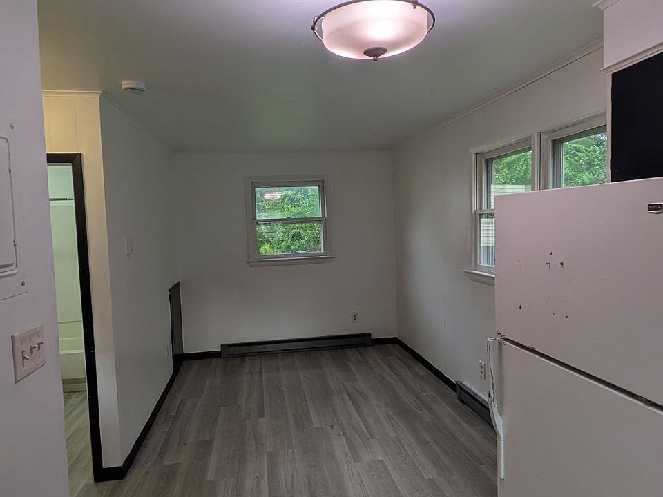 1st image of 25 Glenwood Ave #B