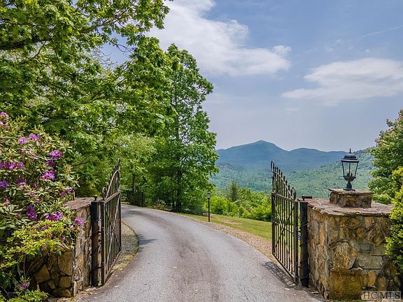 2nd image of 190 Logan Lane