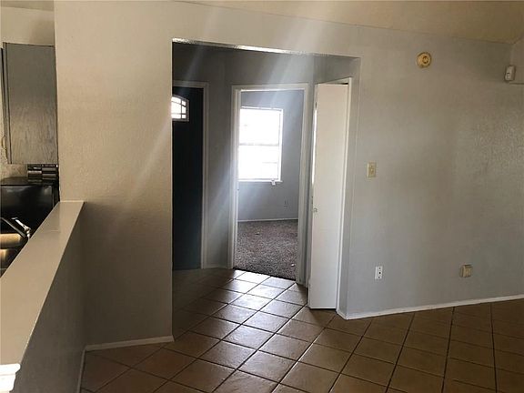 3rd image of 449 Pogue St