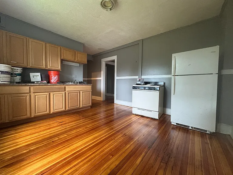 1050 Capitol Ave #8 — Photo 4