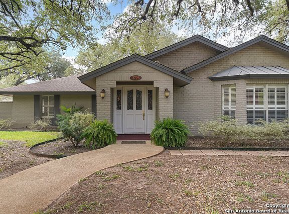2nd image of 3726 Hundred Oaks Dr