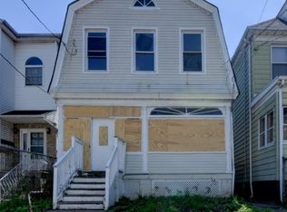 98 Fabyan Pl, Newark, NJ 07112