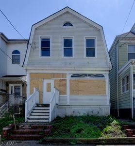 98 Fabyan Pl, Newark, NJ, 07112