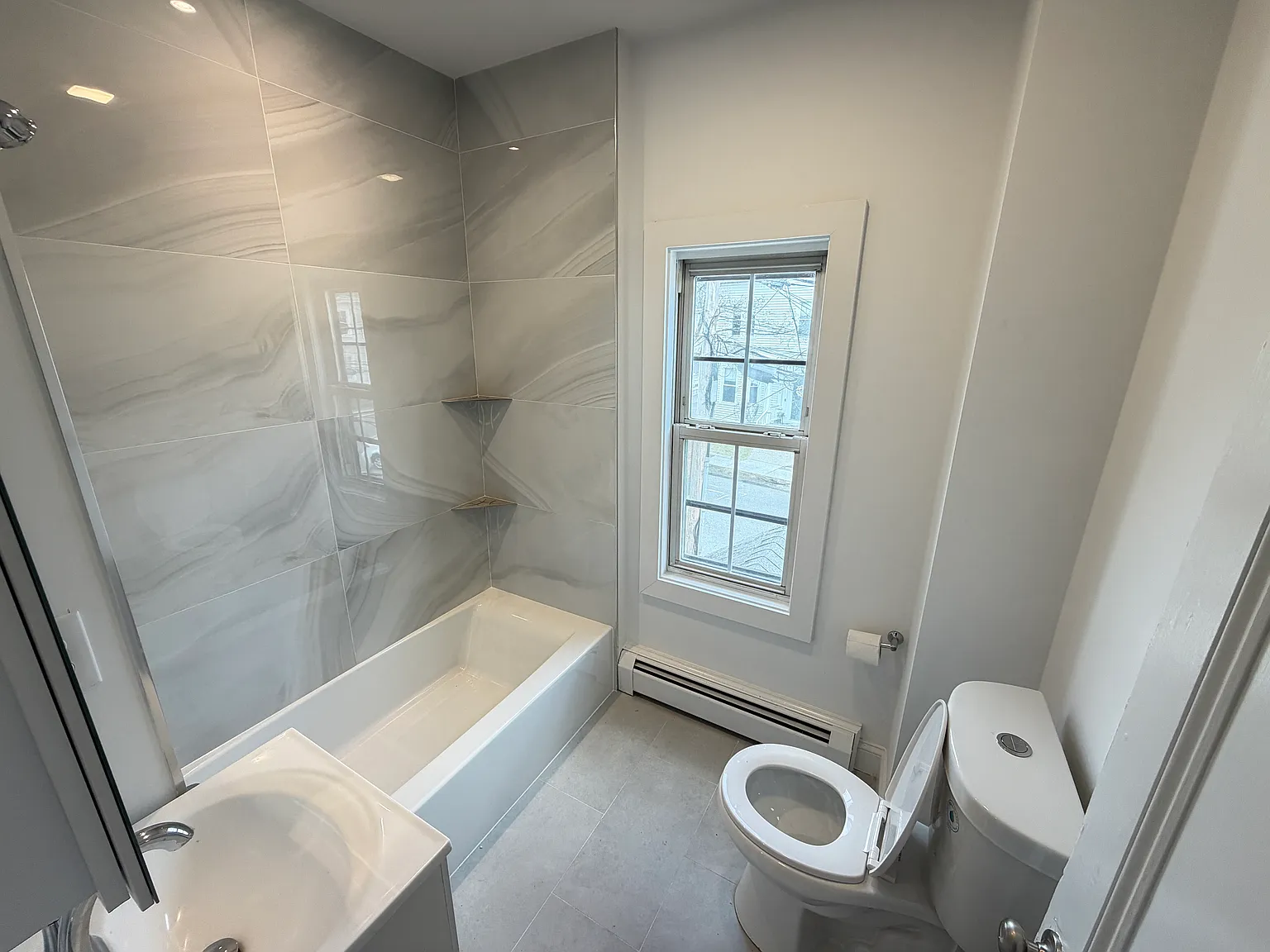 3 bed, 1500 sqft, $3,200 — Photo 4