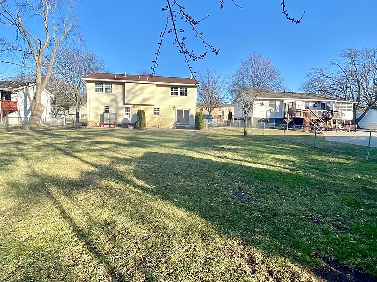 435 Baker Dr #B — Photo 22